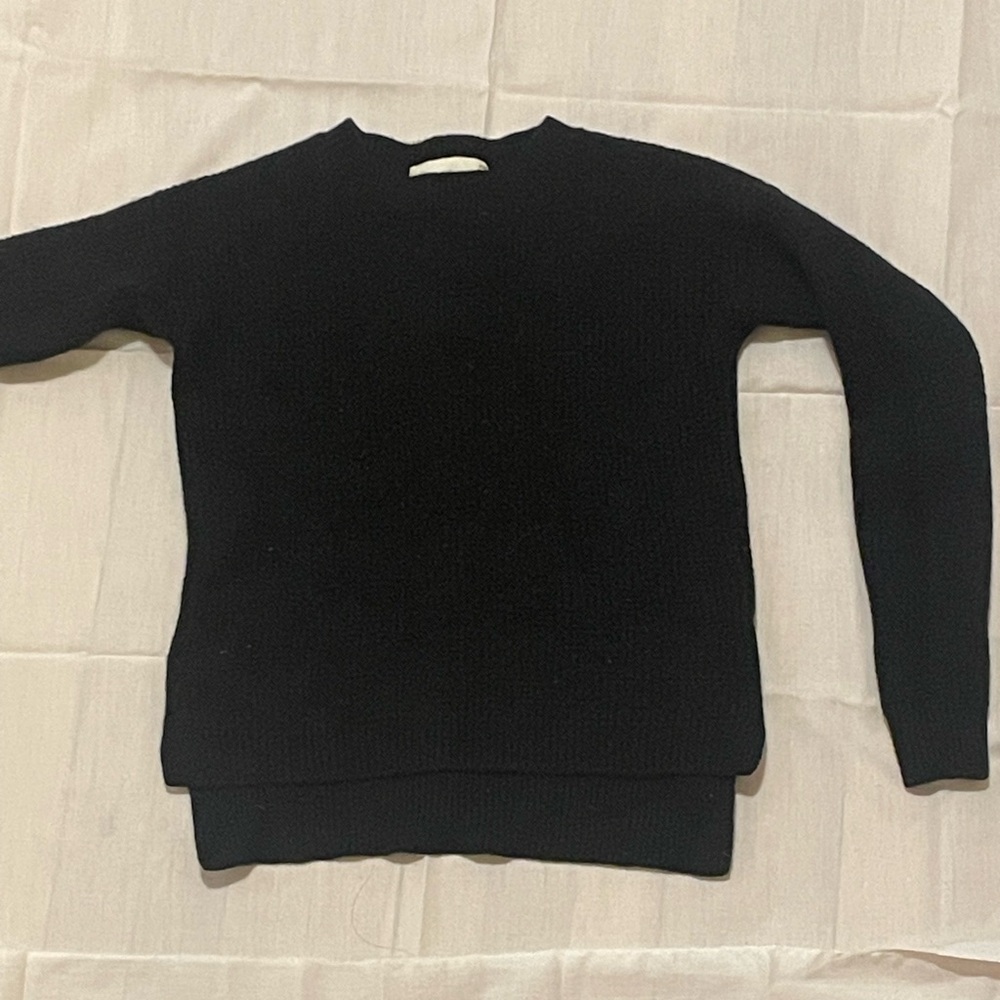 Aritzia Wilfred merino wool sweater